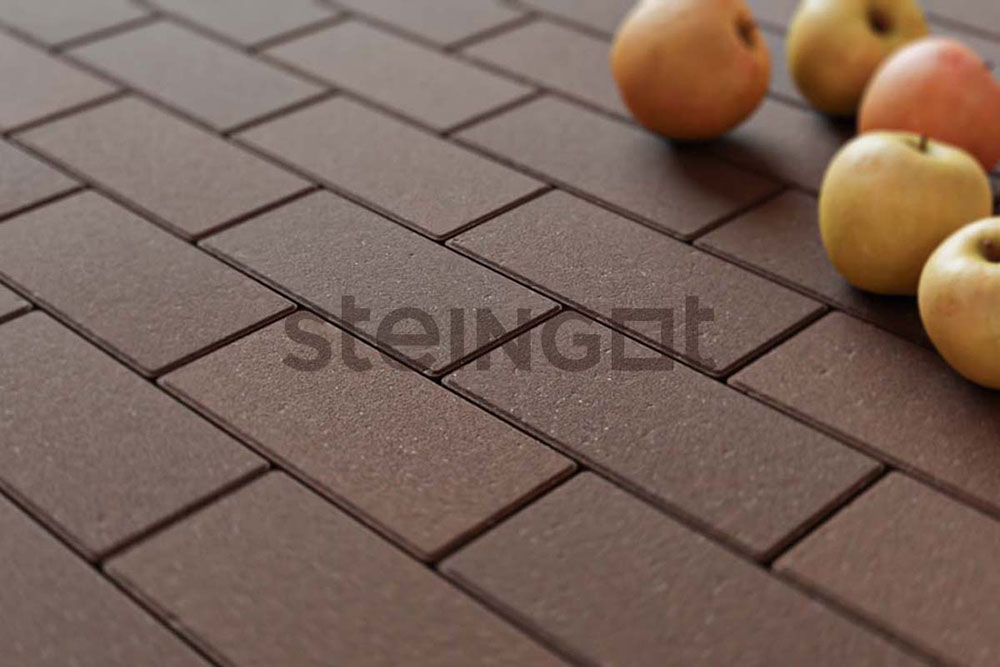 Тротуарная плитка Брусчатка 200х100х40 (минифаска) темно-коричневая
