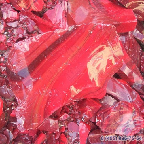 Стекло кусковое красное глыба 30х30 см