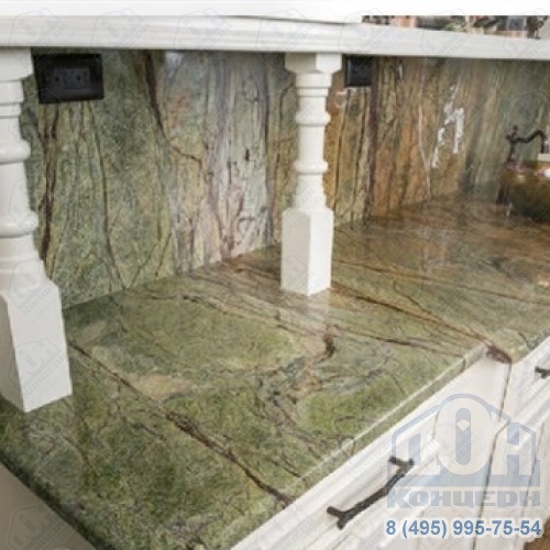 Плитка из натурального мрамора «Бидасар Грин» 600х300х20 полированная
